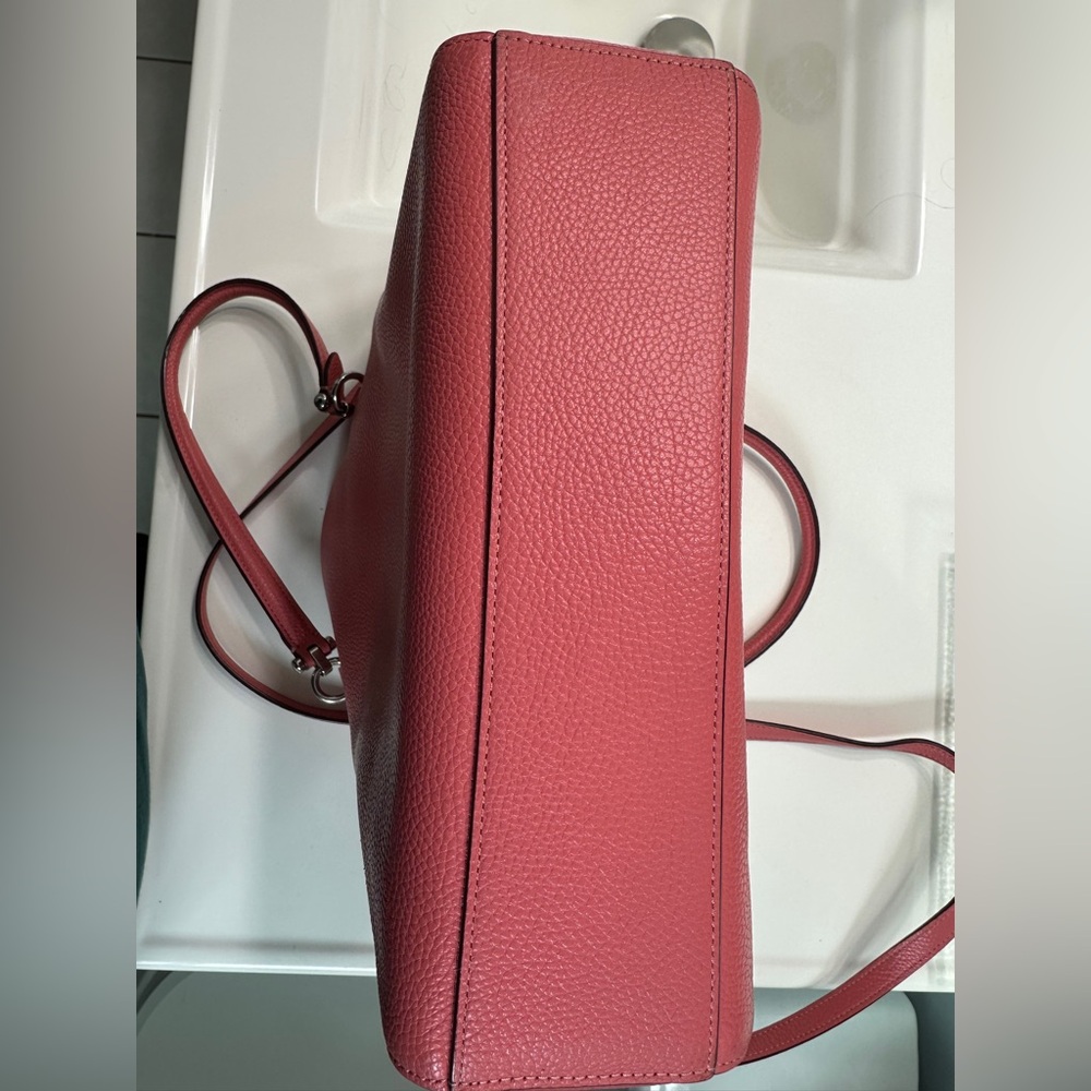 EUC Coach Crossbody - Picture 5 of 6